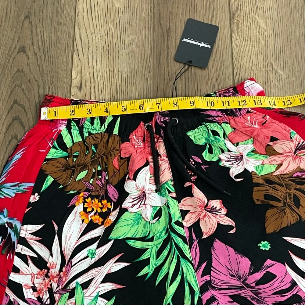The Hundreds Swim Shorts‎ Mens Small Hawaiian Trunks NEW